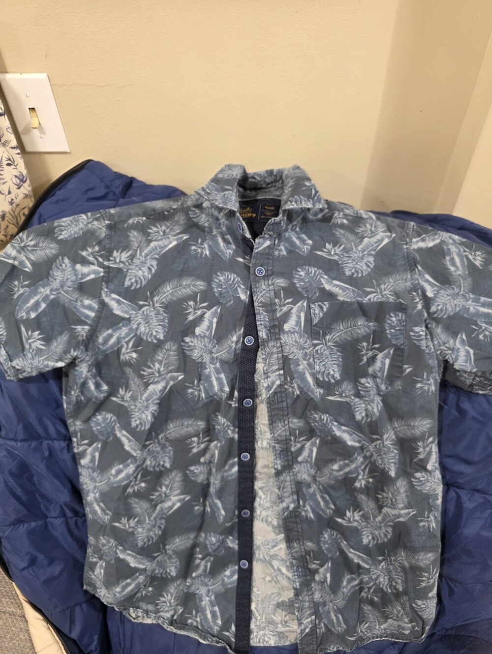 Rugby Men's Blue Tropical Print Button-Up Shirt